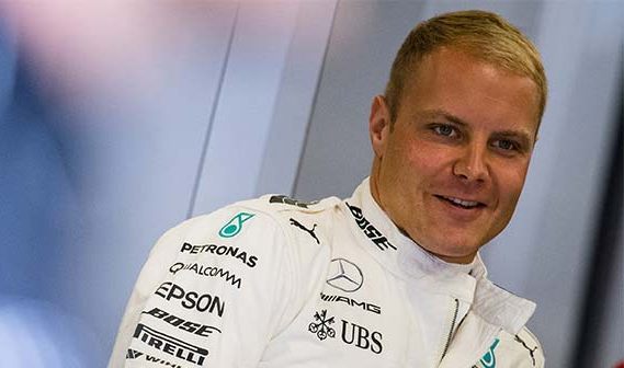 пилот команды Mercedes Валттери Боттас