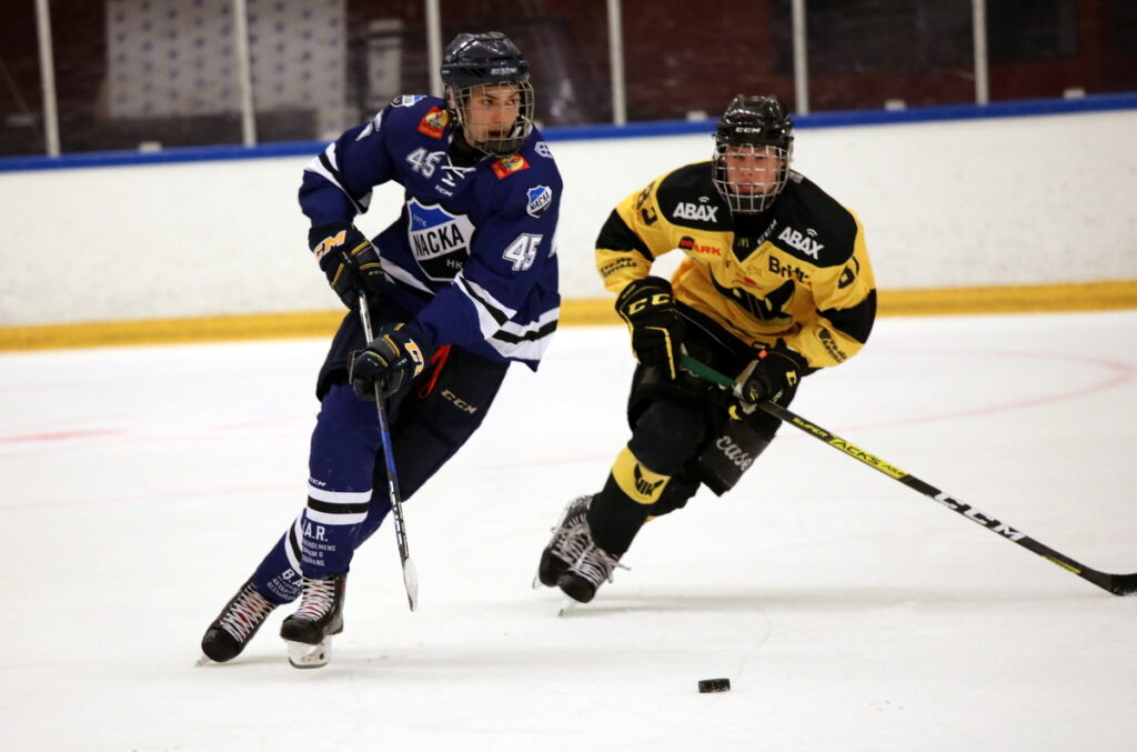 На фото 17-летний Владислав Пшеничников